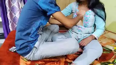 Hindi Boy Sex Videos - Anty And Year Boy Sex Video indian porn movs at Indianhardtube.com