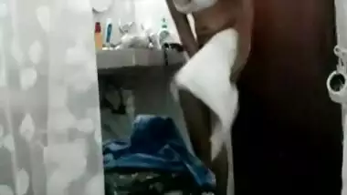 Cute babe hairy pussy capture