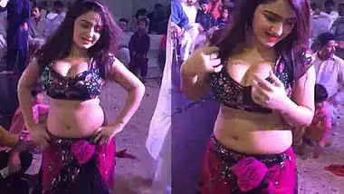 Xxx Paka Paka Paka Sexy - Sexy Pak Girl Dance Show indian amateur sex