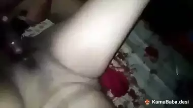 Hot girl lets a poor guy fucks her pussy in desi xxx MMS