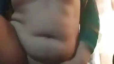 Mature desi lady naked with pussy spreading