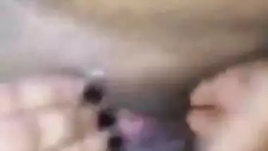 Sexy desi wife clean shaved pussy fingering by hubby with loud moaning