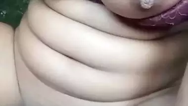 Desi nude girl plays with her boobs and pussy