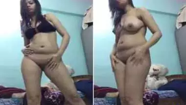 Xnxxx Soude - Desi Teen Takes Her T Shirt And Pants Down Baring Xxx Body And Dancing  indian amateur sex