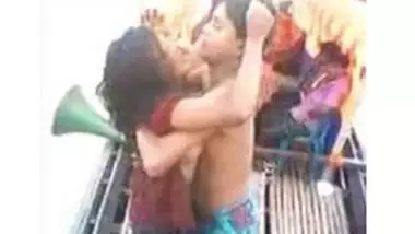 Sexy Funny Video Dikhao - Bangladesh Funny X Video Dikhao indian porn movs at Indianhardtube.com