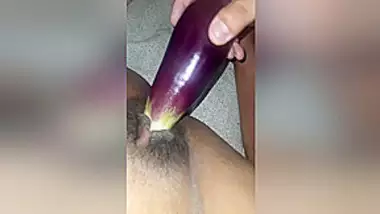 Rosni Is Fingering Inserting Brinjal In Her Hot Pussy indian amateur sex