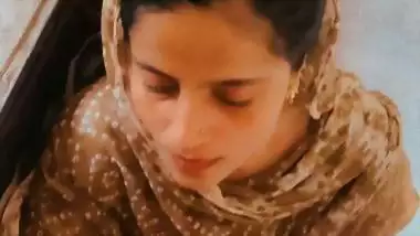 Tight ass Muslim bhabhi blowjob and doggy fingering