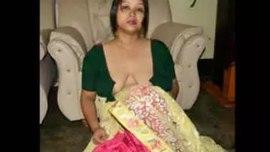 Amma Kuthuru Sex Videos Hd - Most Wated Padmaja Bhabhi 4 Videos Part 1 indian amateur sex