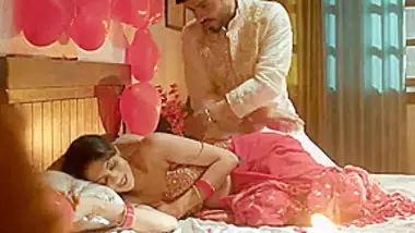 Suhagraat Ki Pahle Raat Hindi Audio Neha Kakkar And Yuffie Yulan indian  amateur sex