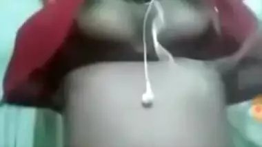 Desi Beautiful Girl Showing Her Boob on Imo video call-1