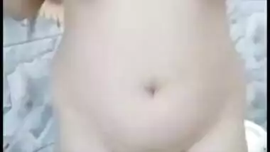 Pakistani bhabhi with big XXX breasts plays with Desi cunt and cums