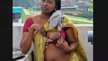 380px x 214px - Tamil Aunty Showing Her Boobs And Pussy indian amateur sex