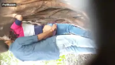 Cubbon Park Sex Porn - Couple Fucking In Park Outdoor indian amateur sex