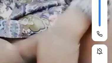 Early morning nude show with fingering of horny babe