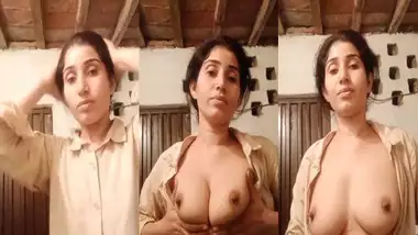 Minaxixxx - Paki Bhabhi Showing Boobs New Clip indian amateur sex