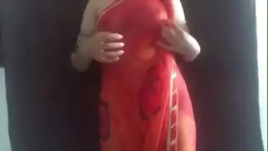 Indian shemale exposing her assets