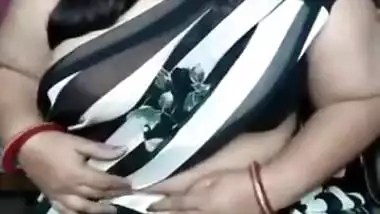 Horny Indian bbw mom