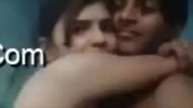 Boyfriend XXX caresses and hugs his cute Desi babe in amateur vid