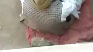 Spying Sasur fucking bahu video going viral online