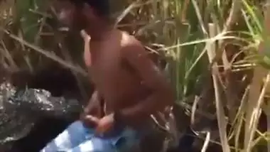Indian outdoor sex of a guy and his GF in the bushes