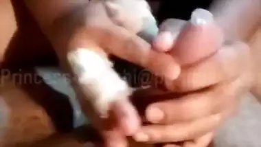 Indian aunty sucking cock-2