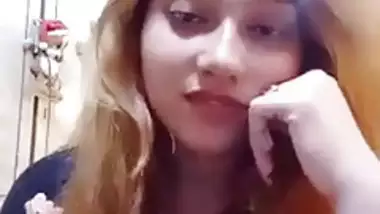 Sexy Girl Doing Selfies 2 Mp4 indian amateur sex
