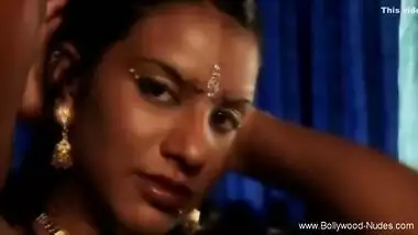 The Desire Of A Sensual Enjoying Fun Alone - Indian Lady