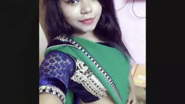 Xxnx9x - Hot Indian Girl Showing On Video Call 3 Clips Part 2 indian amateur sex