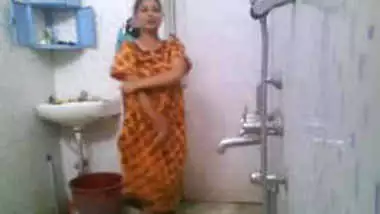 380px x 214px - Hidden Camera In Ladies Toilet 2 indian amateur sex