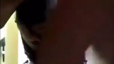 Desi Hot Behen Ki Dost Ko Ptaya Phir Uski Choot Phadi Chodke