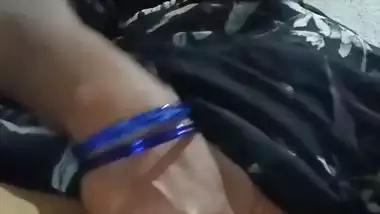 Busty aunty fingering viral xxx pussy showing