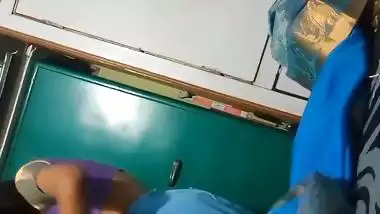 Hot mom dress change boobs show viral topless clip