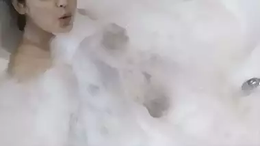 High class couple honeymoon sex photos and viral videos