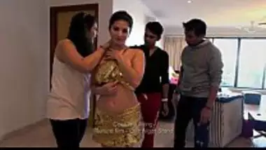 Sunny Leone Bf Video Movie - Sunny Leone Juni Sing Bf Videos indian porn movs at Indianhardtube.com