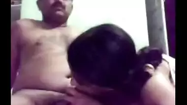 Webcam sex MMS of mature Tamil desi aunty
