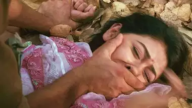 Bhufj Xxx - Indian Hot Girl Sarika Loves Real Hard Desi Lund Inside Pussy indian  amateur sex