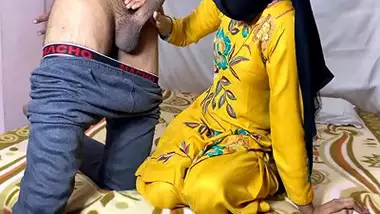 Sleeping Maa Ko Beta Sex Video indian porn movs at Indianhardtube.com