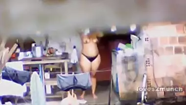 Bathing Video Of Desi BBW Caught On era